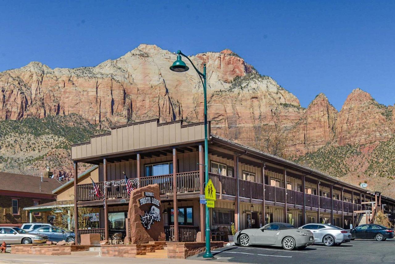 Pioneer Lodge Zion National Park-Спрингдейл Екстериор снимка