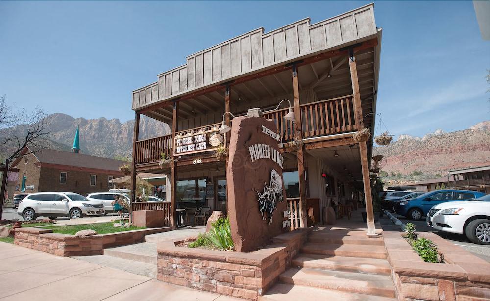 Pioneer Lodge Zion National Park-Спрингдейл Екстериор снимка