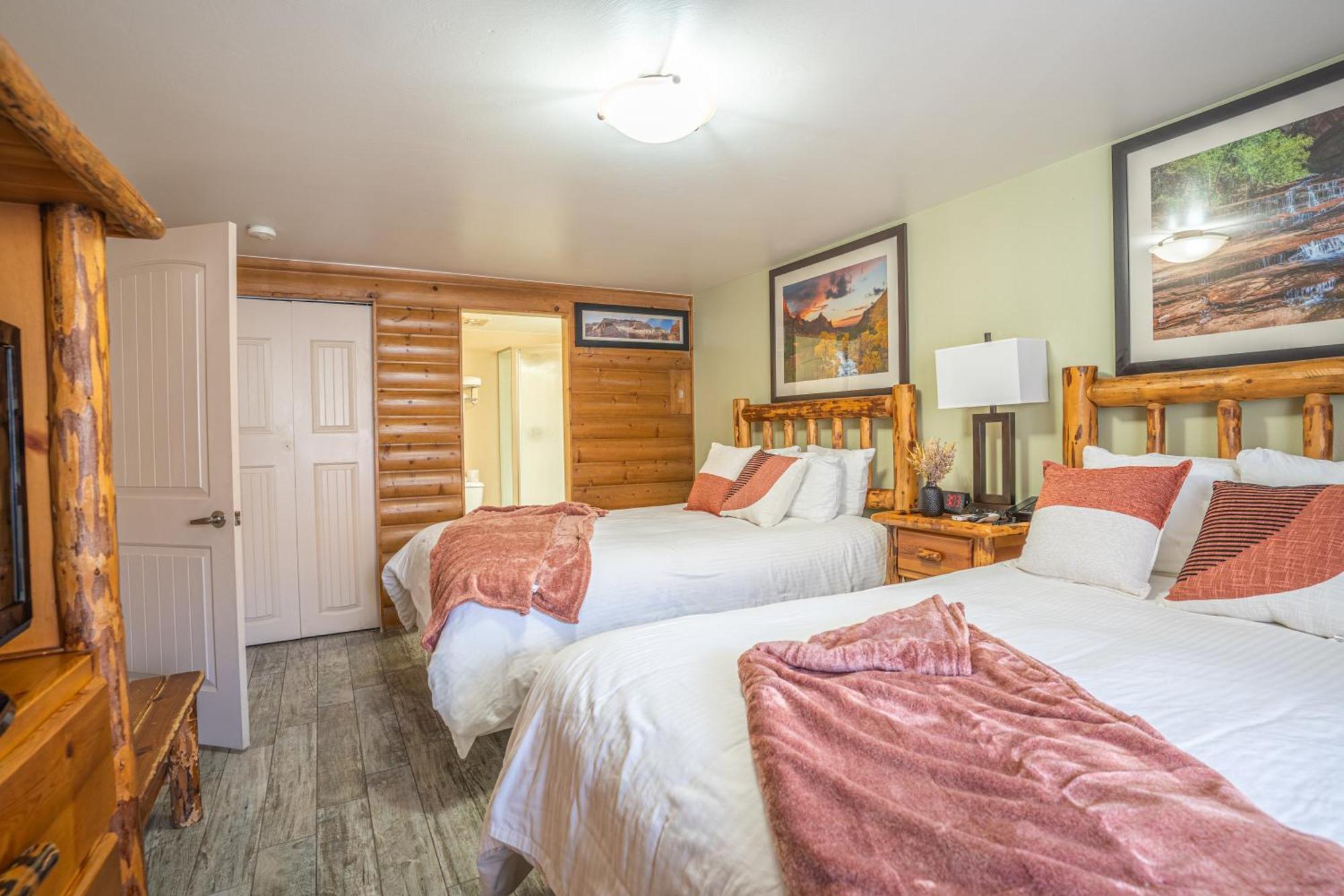 Pioneer Lodge Zion National Park-Спрингдейл Екстериор снимка