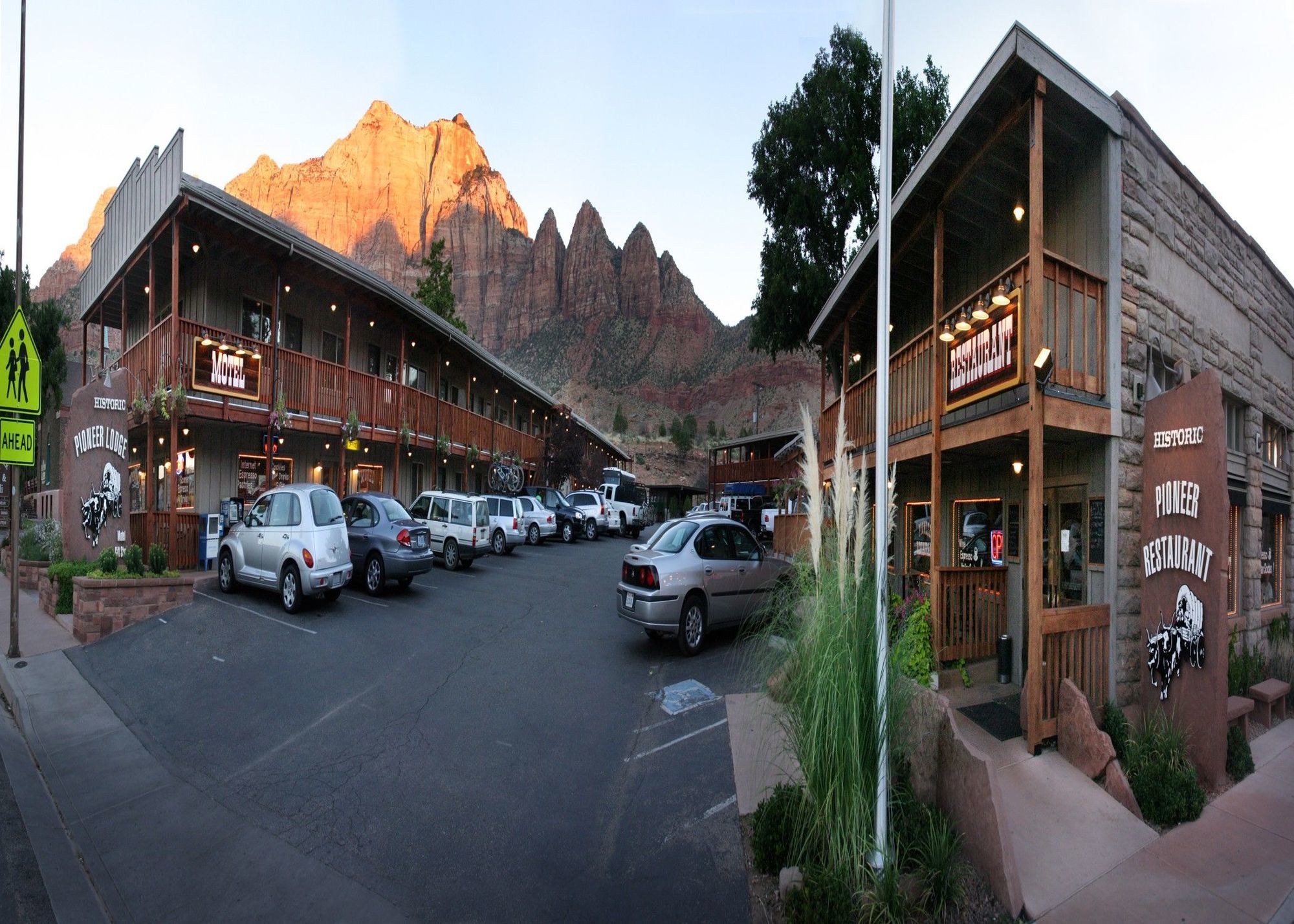 Pioneer Lodge Zion National Park-Спрингдейл Екстериор снимка